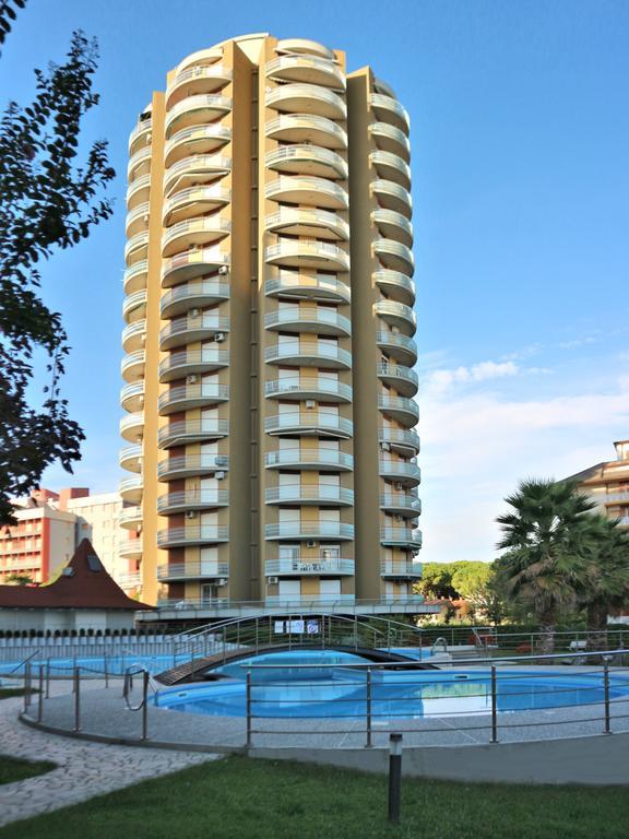 La Torre Sabbiadoro Apartment *